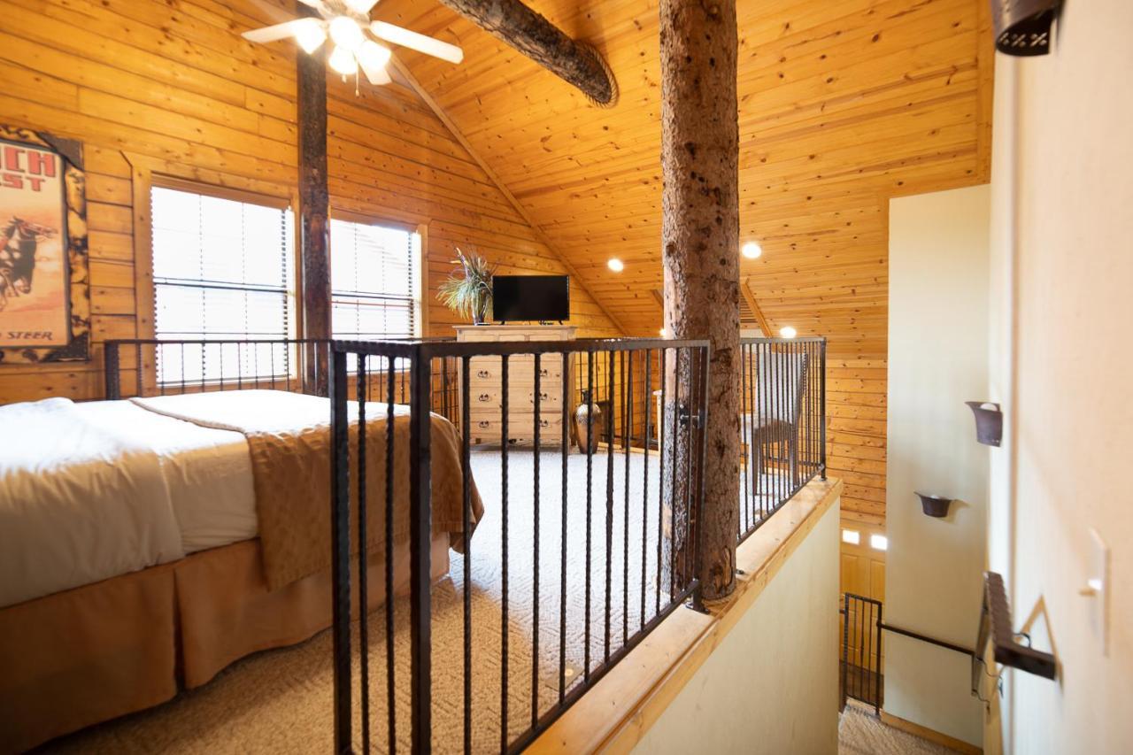 Cabins At Grand Mountain Branson Exterior foto