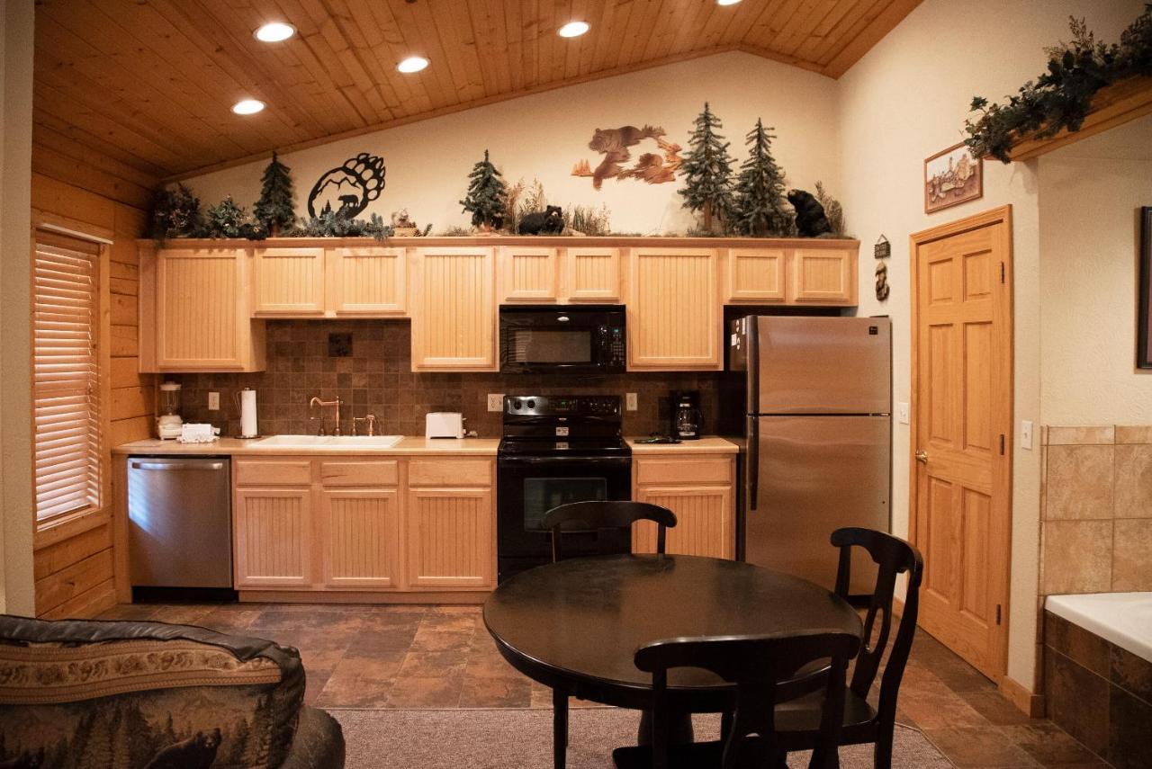 Cabins At Grand Mountain Branson Exterior foto